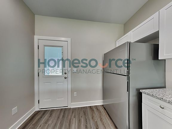 5th image of 5214 Honeylocust Cir