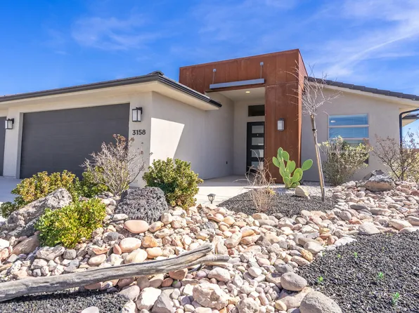 3158 E Fuchsia Dr, Saint George, UT 84790