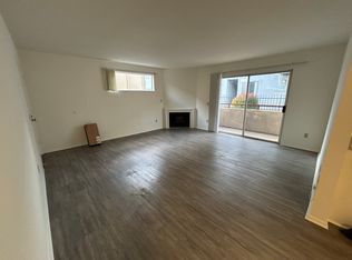 10919 Peach Grove St #9, North Hollywood, CA 91601