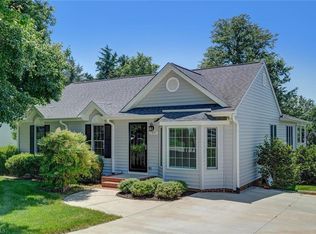 7107 Taunton Dr, Greensboro, NC 27410