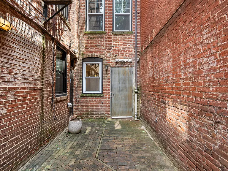 1326 Vermont Ave NW #4 — Photo 28