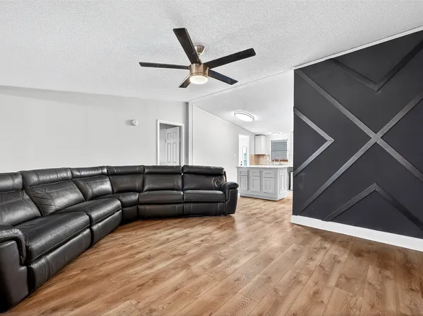 1918 E Foster Crossing Rd, Anna, TX 75409