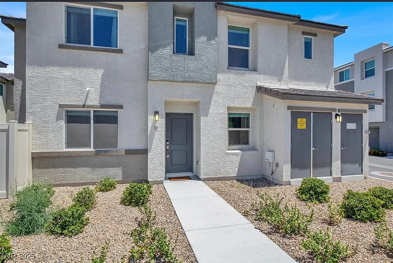 2766 Atomic Tangerine Way — Photo 1