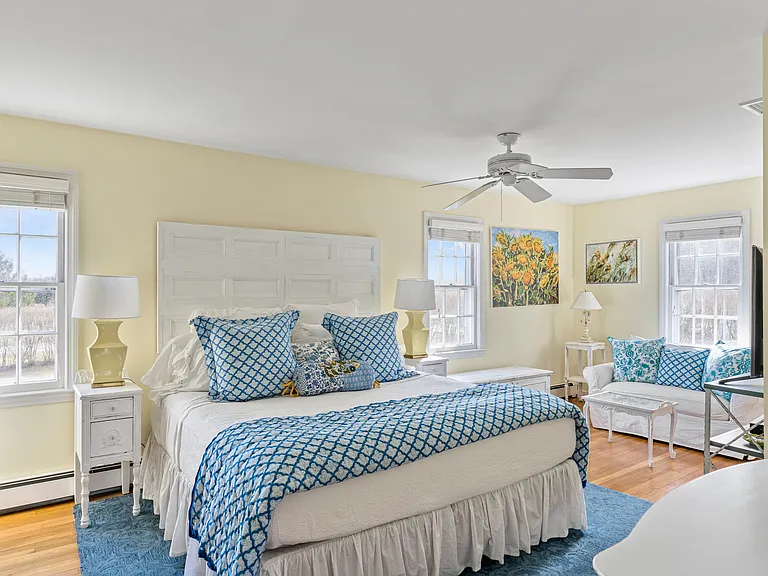 330 Ocean Rd — Photo 26