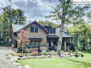137 Green Cliffs Rd, Banner Elk, NC 28604