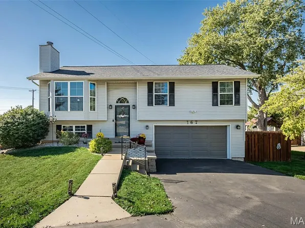 167 Edgeworth Ave, Maryland Heights, MO 63043