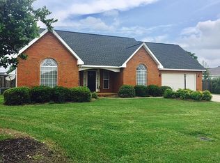 228 Autumn Woods Dr, Warner Robins, GA 31088