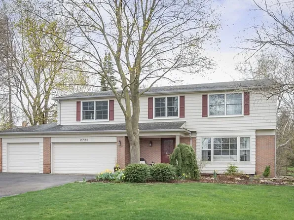2720 Bridle Rd, Bloomfield Hills, MI 48304