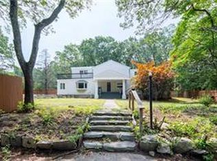 74 Victoria St, Johnston, RI 02919