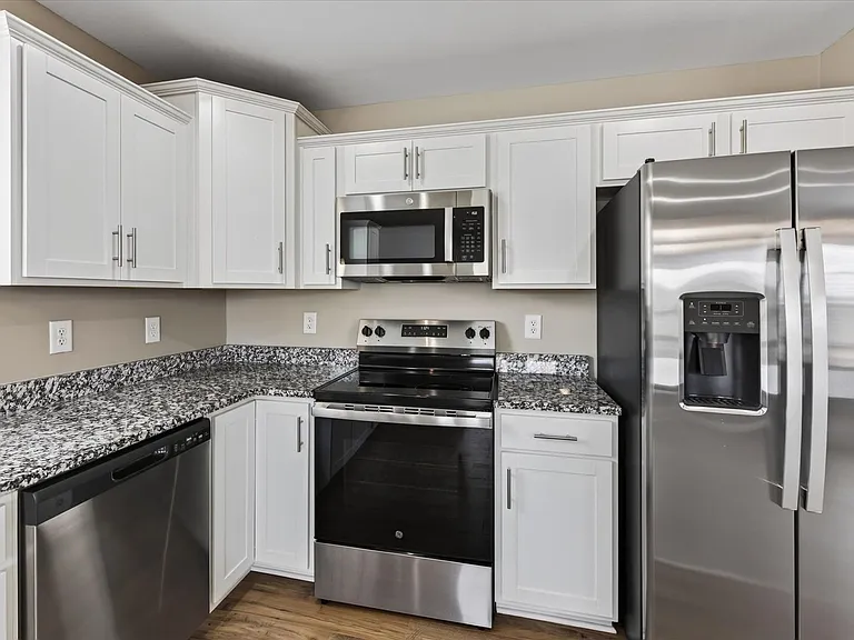 930 Tufnel Dr — Photo 15