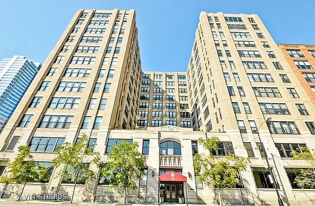 1st image of 728 W Jackson Blvd APT 321