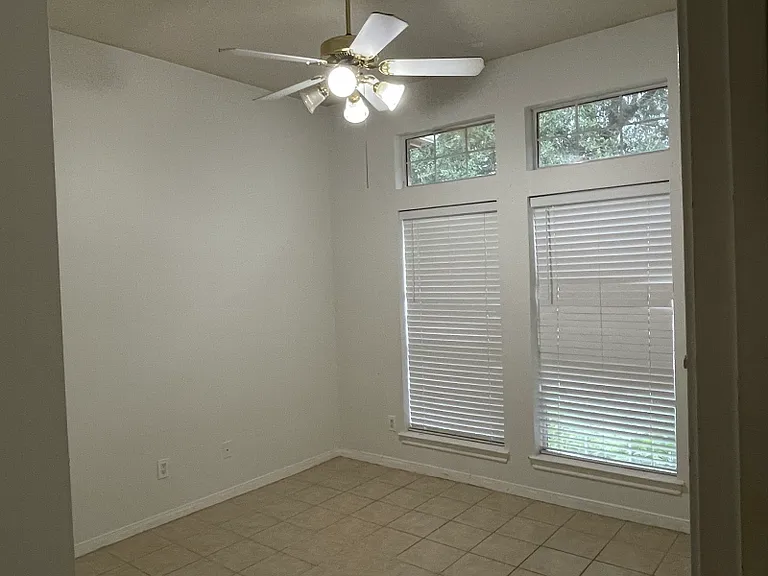 5923 Hatfield Glen Dr — Photo 21