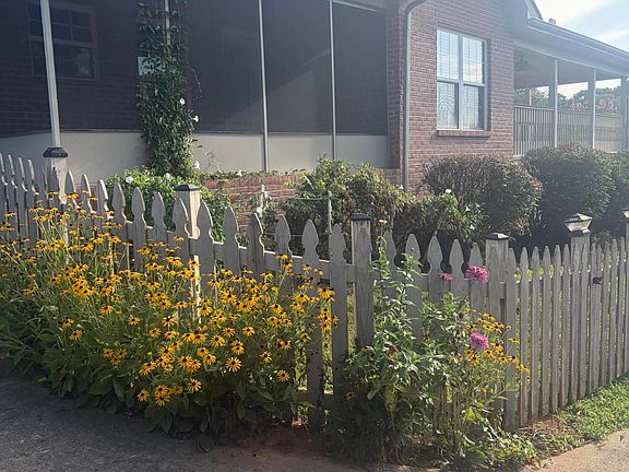 5th image of 5844 Hutton Ridge Rd