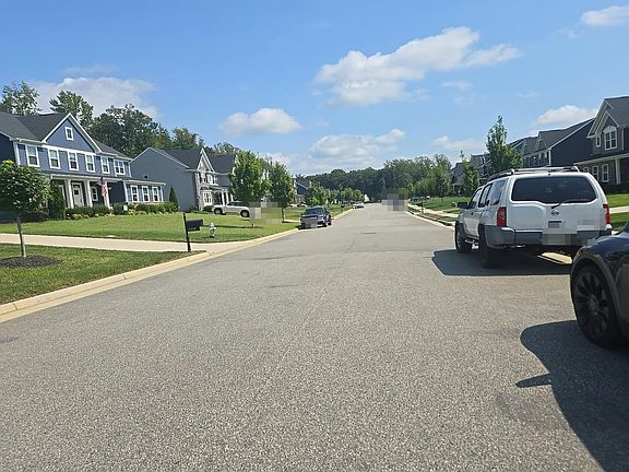 4th image of 12037 Almer Ln