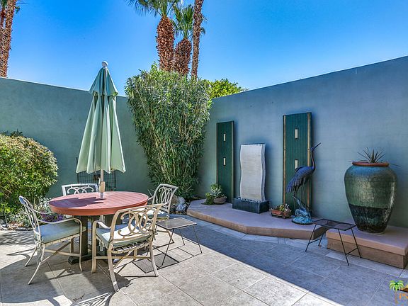 2nd image of 18 Desert Lakes Dr