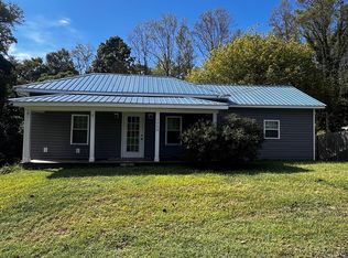 1020 Frank St, Mount Airy, NC 27030