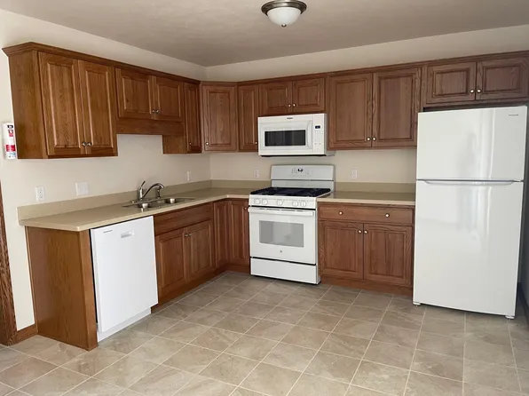 2941 Lena Ct, Erie, PA 16506