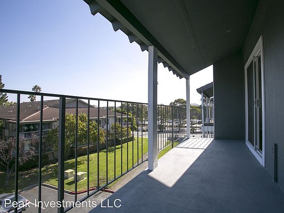 3rd image of 735 Fathom Dr APT 33
