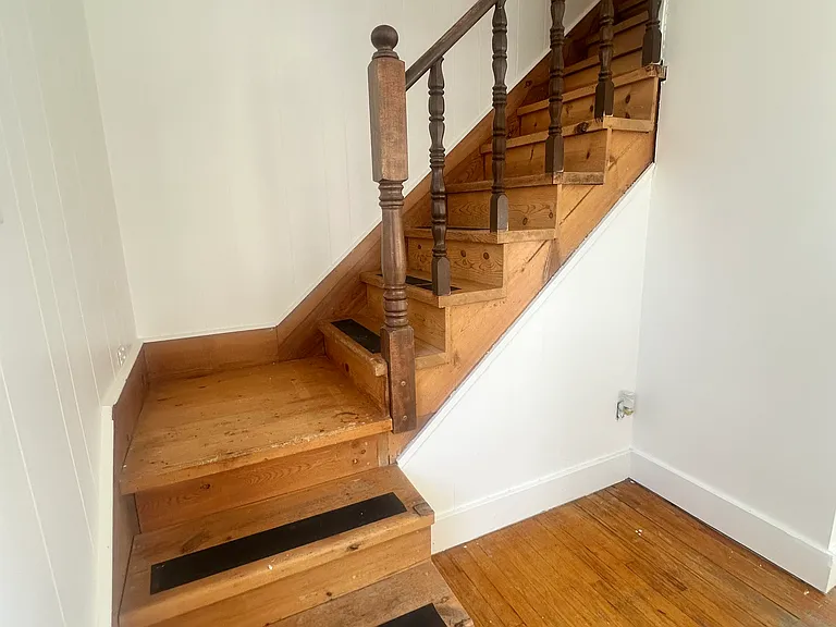 818 Main St #1 — Photo 6