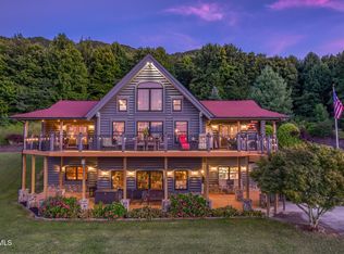 72 Mountain Heights Rd, Lebanon, VA 24266