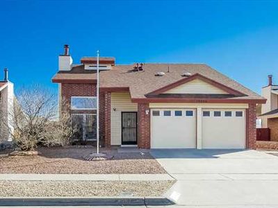 10906 Yogi Berra Dr, El Paso, TX, 79934