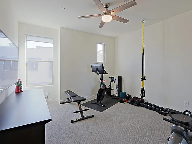 7350 E Vista Bonita Dr — Photo 18