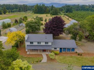 93419 River Rd, Junction City, OR 97448