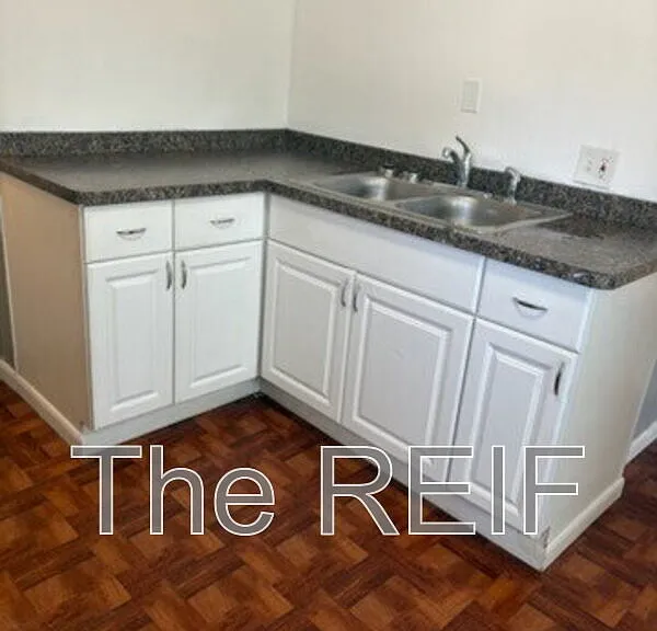 1025 N Washington Ave — Photo 2