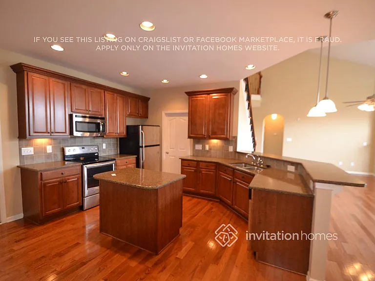 9028 Linslade Way — Photo 3