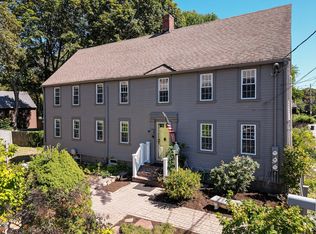 16 Elm St, Ipswich, MA 01938