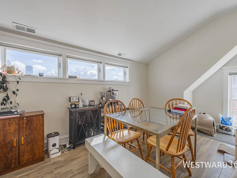 1252 W Elmdale Ave #3 — Photo 6