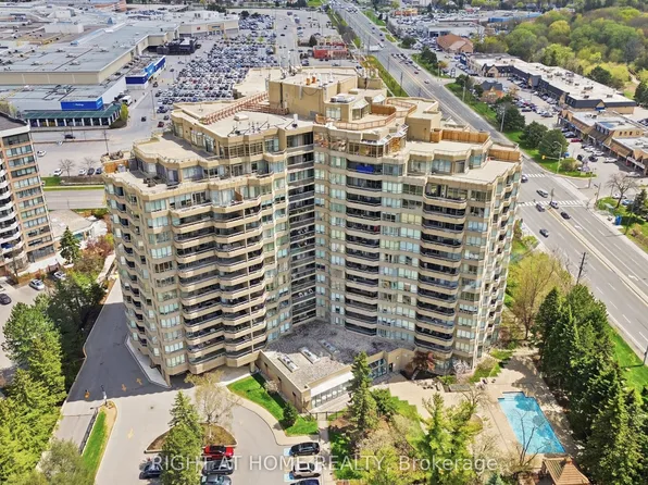 610 Bullock Dr #803, Markham, ON L3R 0G1