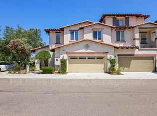 6914 Tourmaline Pl, Carlsbad, CA 92009