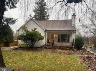 953 County Line Rd, Huntingdon Valley, PA 19006