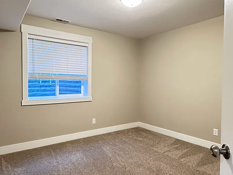 2830 Blackwood — Photo 31