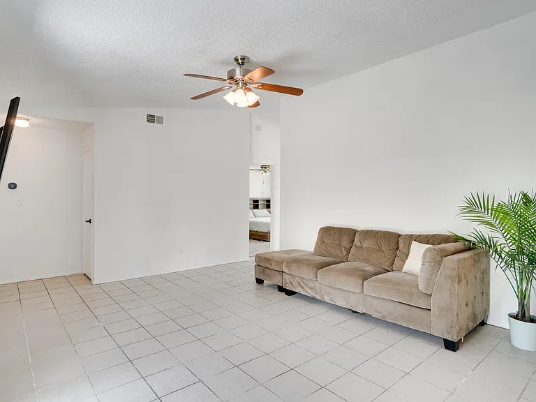 8724 Tall Pine Ln — Photo 20