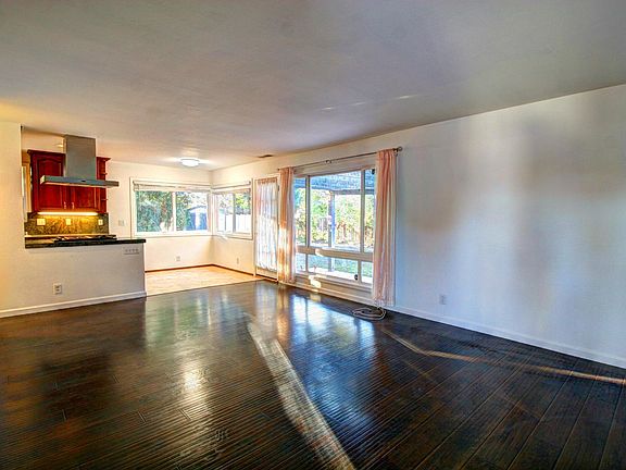 3rd image of 2859 Bruce Ct