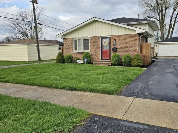 15362 7th Ave, Phoenix, IL 60426