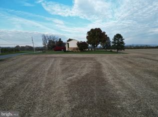 41 S Harvest Rd, Bird In Hand, PA 17505