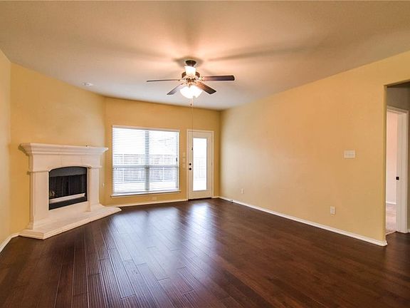 3rd image of 9904 Cottontail Ln