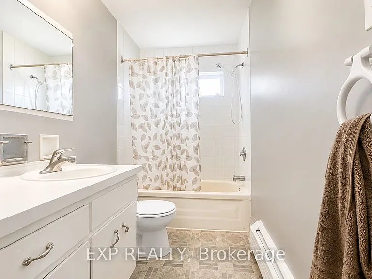 428 Barrie Pl #2 — Photo 14