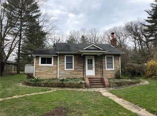 703 Rhodes Park Dr, Hendersonville, NC 28791