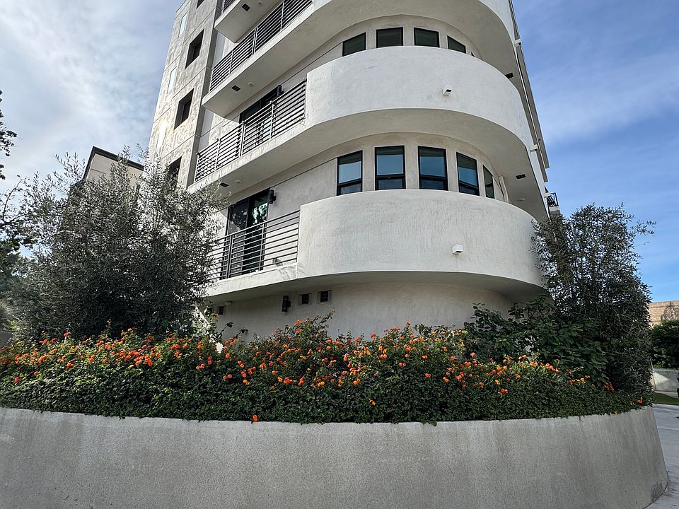 1st image of 4383 N Sepulveda Blvd #201