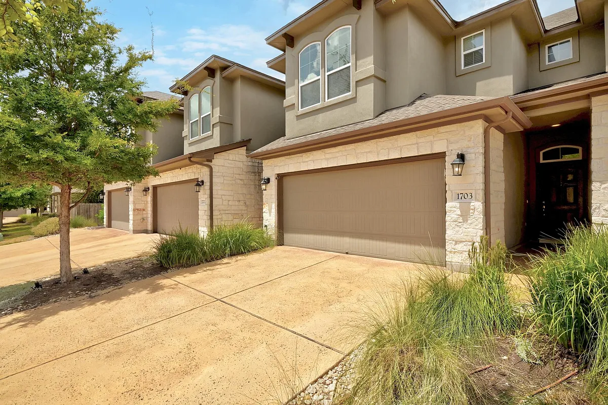 Building Photo - 13400 Briarwick Dr #1703