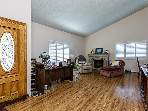 4th image of 1715 Dewayne Ave