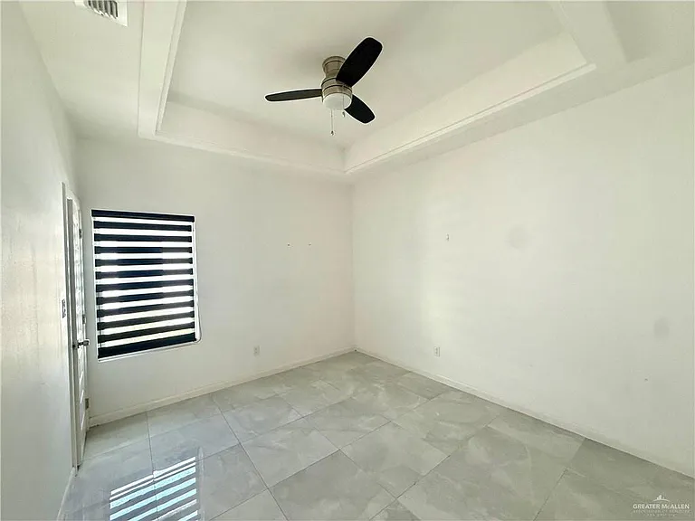 5608 Puffin Ave #4 — Photo 7