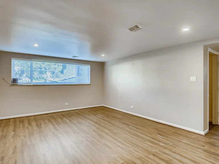 900 S Harrison St #1 — Photo 10