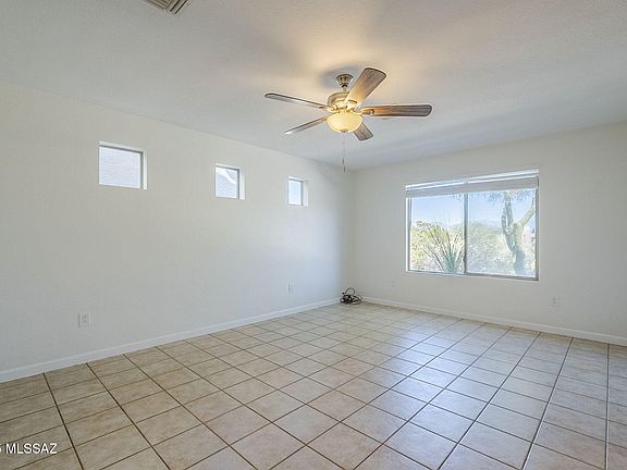 2nd image of 10553 E Singing Canyon Dr