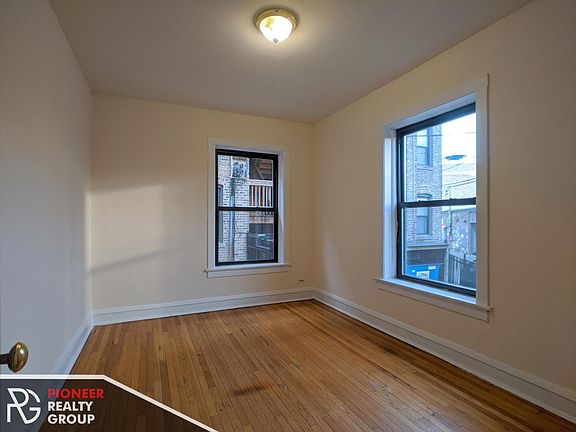 2nd image of 2661 N Spaulding Ave #2