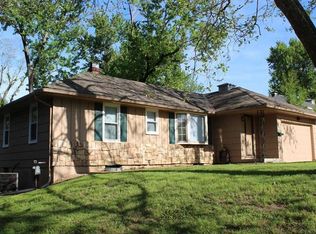 8313 Spring Valley Rd, Raytown, MO 64138